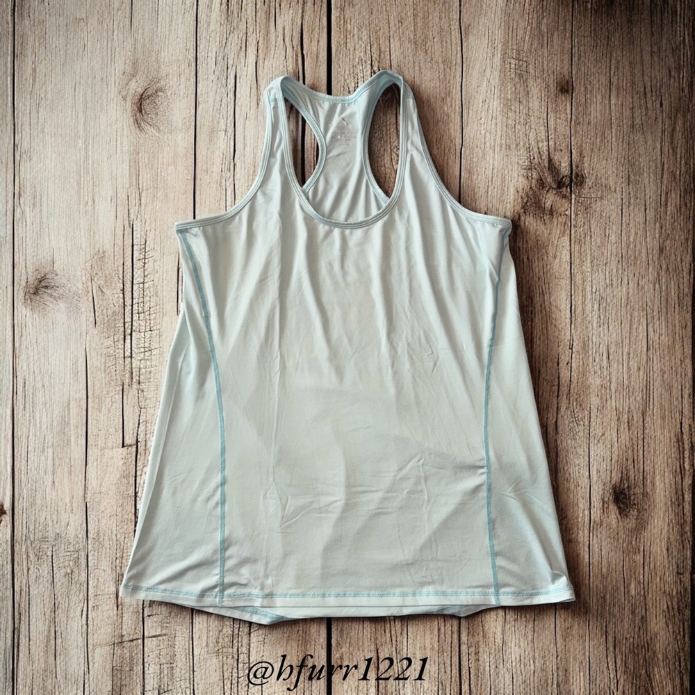 LOT OF 7 WOMEN'S ATHLETIC TOPS SIZE XXL - Picture 7 of 7